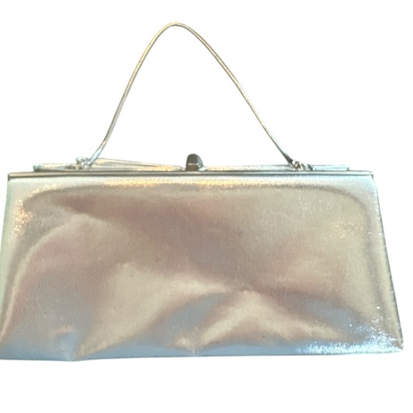 Vintage Elegant Silver Handbag clutch with Chain - Picture 2 of 8